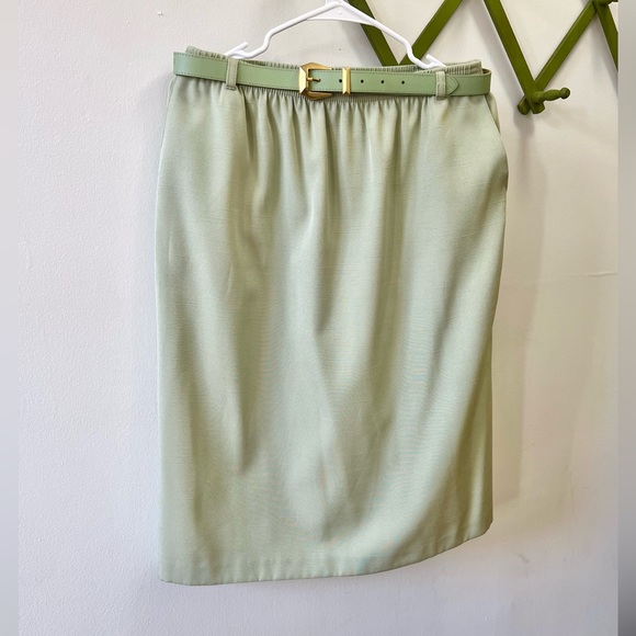 80s Vintage 🌿 Alfred Dunner Sage Green Skirt w Belt - Picture 1 of 3